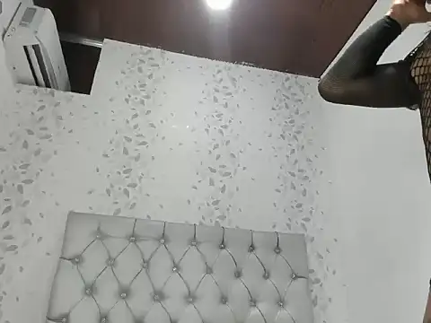 Snapshot of michelle_perla chatting on October 1, 7:20 pm michelle perla online show from October 1, 7:20 pm