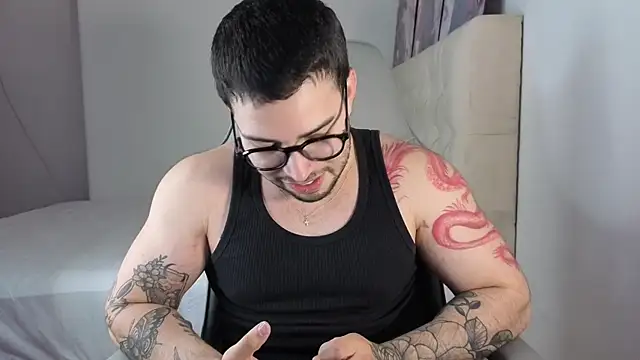 Snapshot of baby_mateo chatting on July 7, 7:23 am baby mateo online show from July 7, 7:23 am