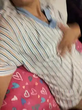 roxyrougee online show from December 2, 3:12 am