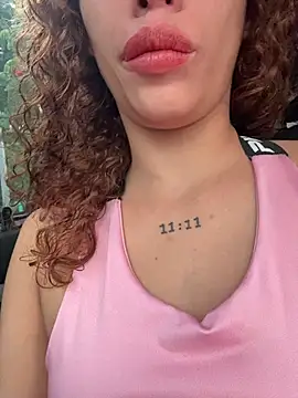 roxyrougee online show from February 4, 11:49 am