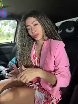 Snapshot of roxyrougee chatting on May 19, 11:16 am roxyrougee online show from May 19, 11:16 am