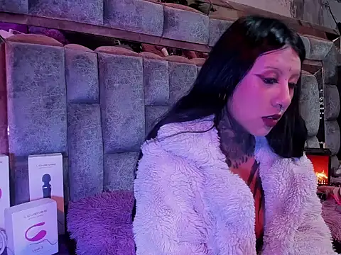 missashlyrosette online show from November 13, 3:49 am