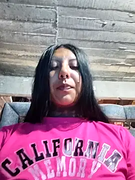 missashlyrosette online show from November 30, 7:07 pm