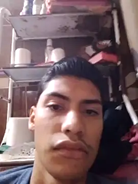 aispuro8505 online show from December 2, 8:59 pm