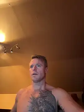 DILFiGuess11 online show from March 11, 4:51 am