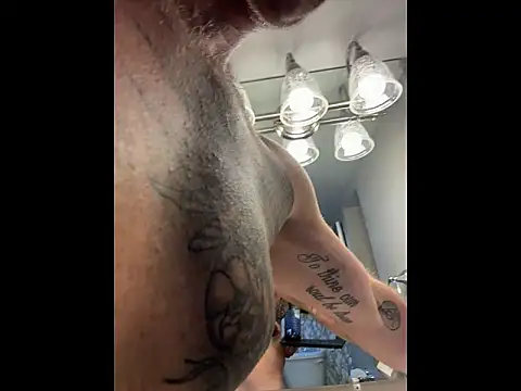 DILFiGuess11 online show from June 16, 11:46 am