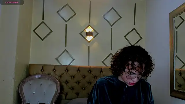 Aaron Fordd online show from September 18, 1:13 pm