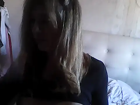 Snapshot of Transfanny chatting on September 12, 3:23 pm Transfanny online show from September 12, 3:23 pm