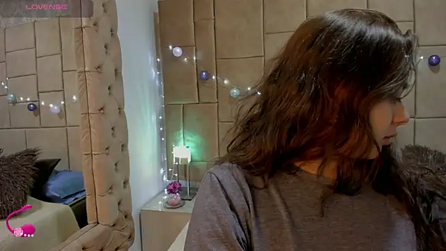 Snapshot of ambar_69_ chatting on October 4, 4:32 am ambar 69  online show from October 4, 4:32 am