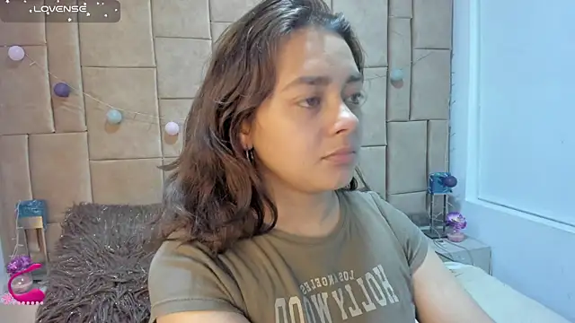 Snapshot of ambar_69_ chatting on October 28, 3:54 am ambar 69  online show from October 28, 3:54 am