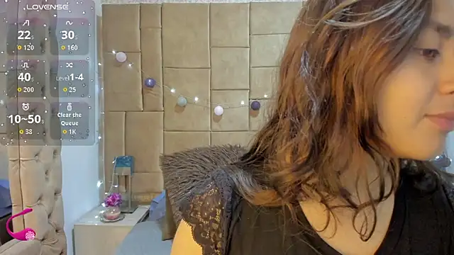 Snapshot of ambar_69_ chatting on November 2, 4:15 am ambar 69  online show from November 2, 4:15 am