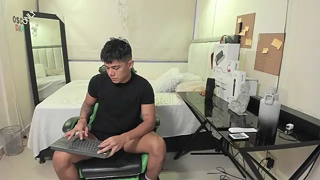 Snapshot of Jack_castell chatting on March 12, 11:22 pm Jack castell online show from March 12, 11:22 pm