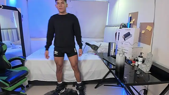 Snapshot of Jack_castell chatting on March 13, 11:11 pm Jack castell online show from March 13, 11:11 pm