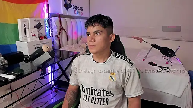 Snapshot of Jack_castell chatting on March 26, 11:32 pm Jack castell online show from March 26, 11:32 pm