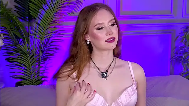 Snapshot of -VivienRay- chatting on October 16, 5:36 pm -VivienRay- online show from October 16, 5:36 pm