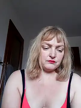 LiluLiluLilu online show from October 8, 3:09 pm