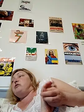 Snapshot of LiluLiluLilu chatting on March 16, 10:03 pm LiluLiluLilu online show from March 16, 10:03 pm