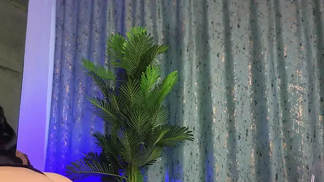 DeniseBlu online show from September 20, 4:46 am