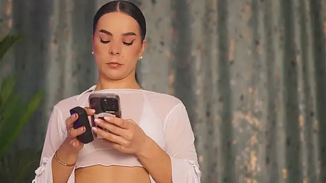 DeniseBlu online show from October 10, 4:44 am