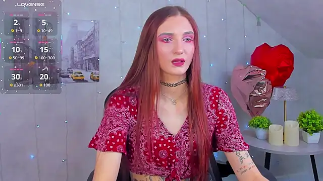 Snapshot of Alisha_Green chatting on March 18, 9:45 am Alisha Green online show from March 18, 9:45 am