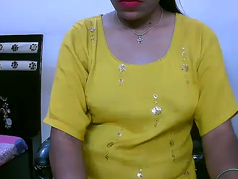 Snapshot of Lalita_thakur chatting on September 10, 5:46 pm Lalita thakur online show from September 10, 5:46 pm