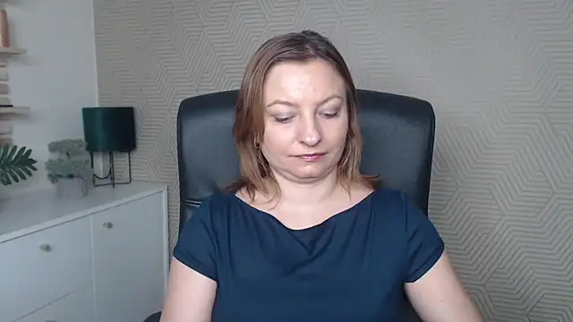 angelaSamt online show from November 27, 6:48 am