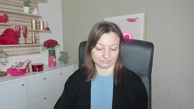 angelaSamt online show from March 11, 6:30 am