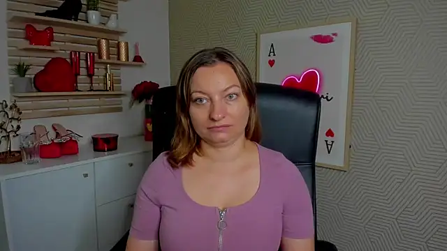 angelaSamt online show from July 8, 5:45 am