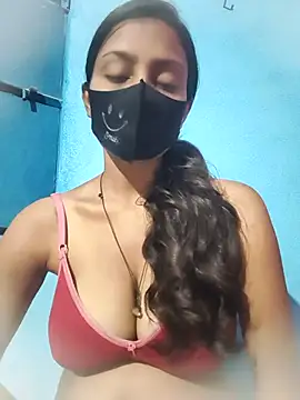 posewith online show from September 30, 8:47 pm