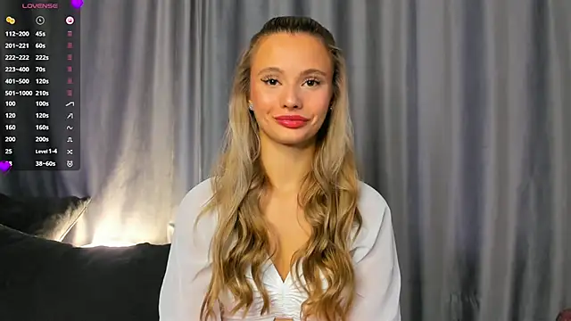 NaughtySeraphine online show from November 5, 6:13 am