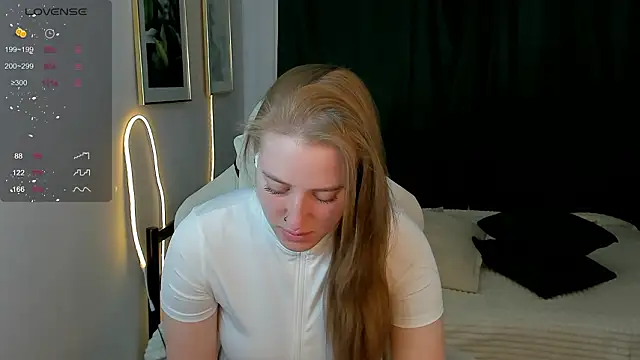 Alice Cire online show from March 22, 1:53 am