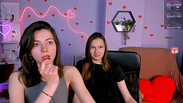 kitniss dreamy online show from February 10, 3:27 pm