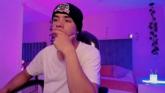 Muscle Scott online show from November 12, 12:38 pm