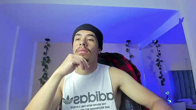 Muscle Scott online show from January 18, 2:32 pm