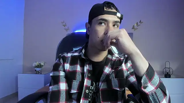 Muscle Scott online show from February 16, 1:51 pm