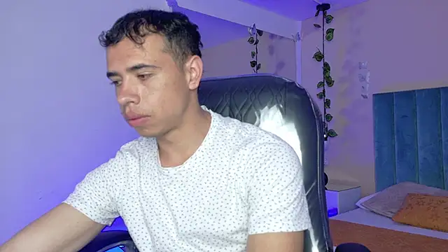 Muscle Scott online show from March 22, 2:31 pm