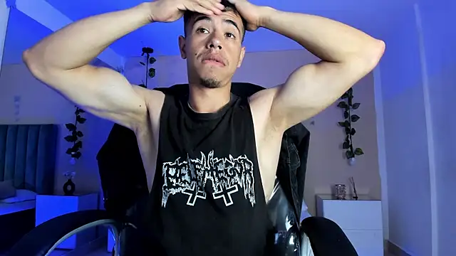 Muscle Scott online show from March 31, 1:33 pm