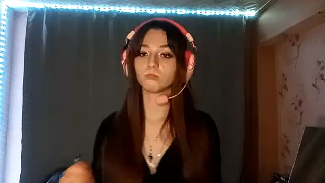 Sophiecuttie online show from October 10, 4:17 pm