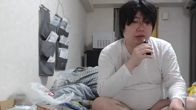 raterate555 online show from April 25, 3:09 am