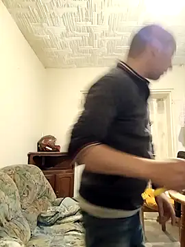 Snapshot of frederic198 chatting on October 4, 5:44 pm frederic198 online show from October 4, 5:44 pm