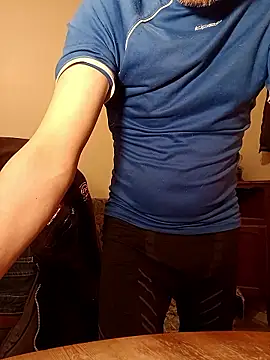 Snapshot of frederic198 chatting on January 12, 8:58 pm frederic198 online show from January 12, 8:58 pm