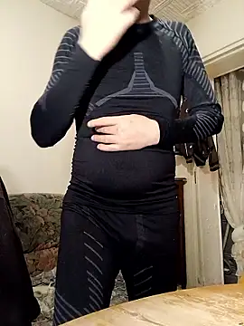 Snapshot of frederic198 chatting on January 17, 8:45 pm frederic198 online show from January 17, 8:45 pm