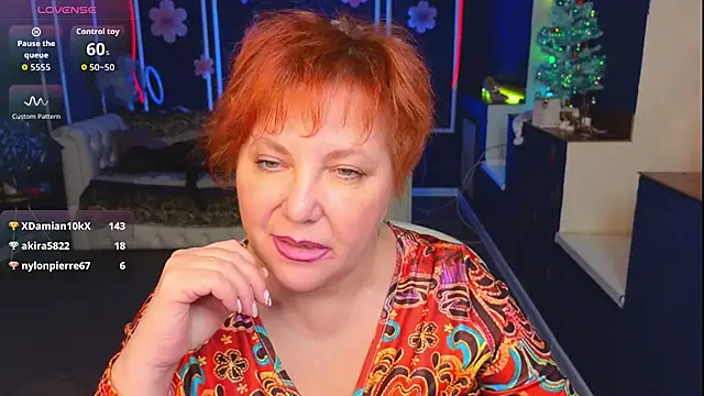 Kira Kenett online show from December 15, 3:27 pm