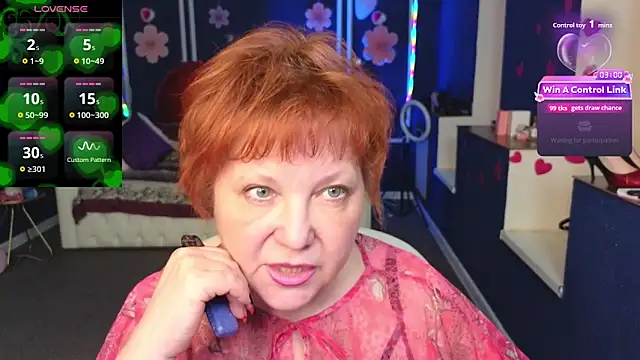 Kira Kenett online show from March 8, 7:50 pm