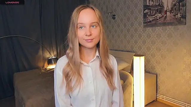 SoonMoor online show from October 31, 5:03 pm