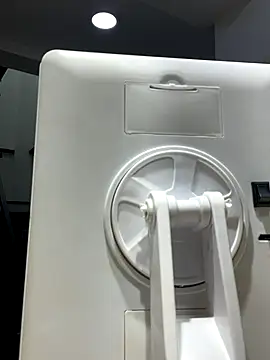 TiffanyyLam online show from October 11, 11:31 am