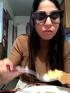 sexy7883 online show from January 4, 8:17 am