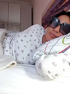 sexy7883 online show from February 2, 4:32 pm