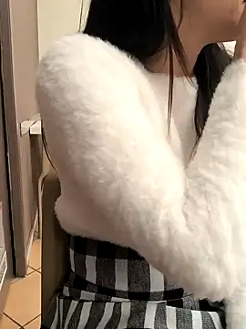sexy7883 online show from February 8, 9:46 am