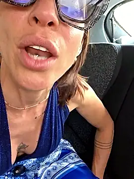sexy7883 online show from May 15, 11:39 am